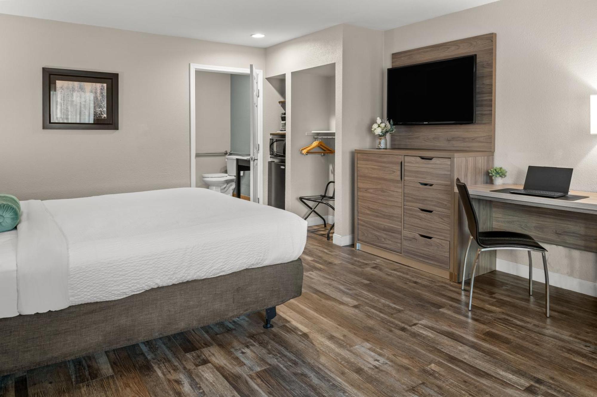 Hotel Yosemite Westgate 3*