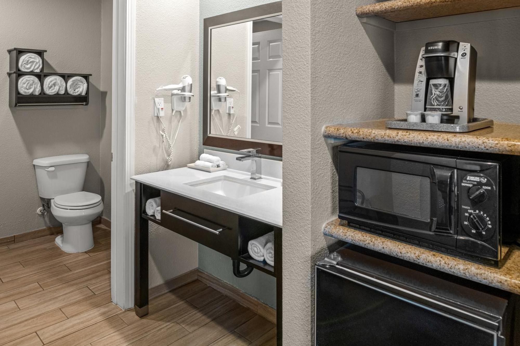 Hotel Yosemite Westgate 3*