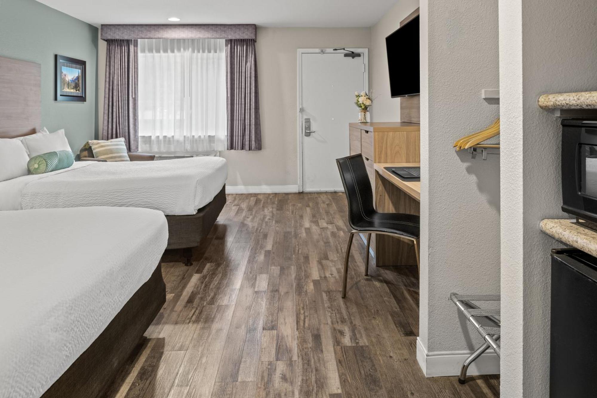 Yosemite Westgate Hotel 3*